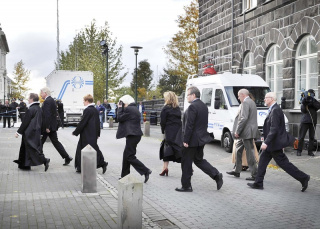 Parliament Members run away from eggs and other objects