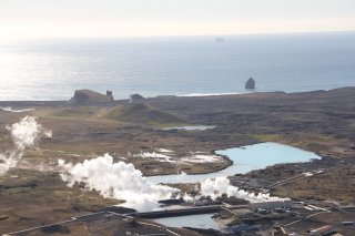Similar Lagoons by Reykjanesvirkjun Power Plant (Photo: Ómar Ragnarsson)