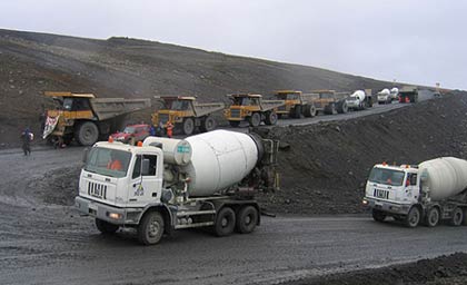 Saving Iceland stops work on Karahnjukar in 2005.jpg